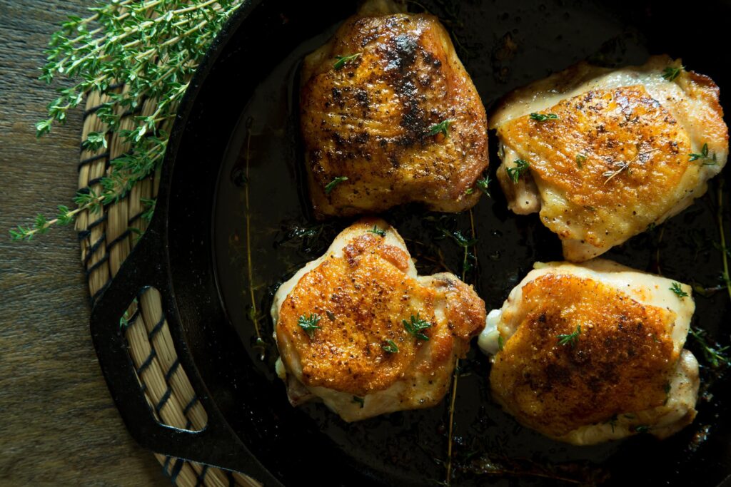 https://thervatlas.com/wp-content/uploads/2018/06/brown-butter-and-thyme-chicken-thighs-1024x683.jpg