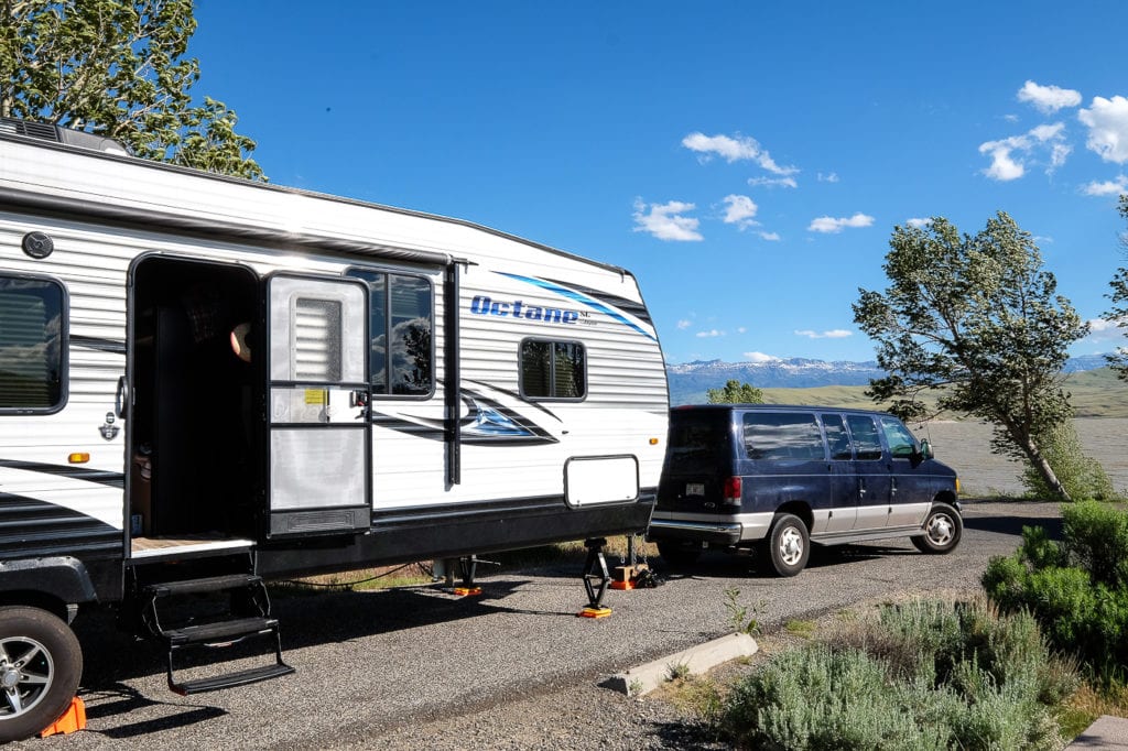 towing travel trailer with minivan
