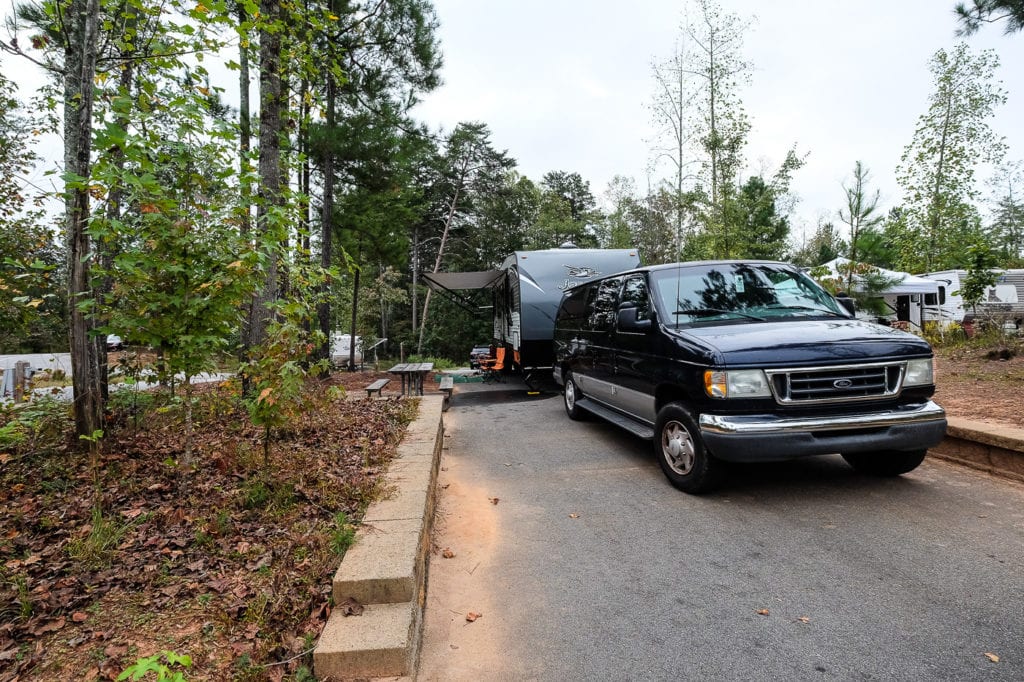 towing travel trailer with minivan